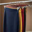 ZOBER Perchas de madera de alta calidad para pantalones con clips de metal con clip de agarre para pantalones, acabado liso de madera maciza, gancho giratorio de 360° – gancho de clip para pantalones, faldas, pantalones
