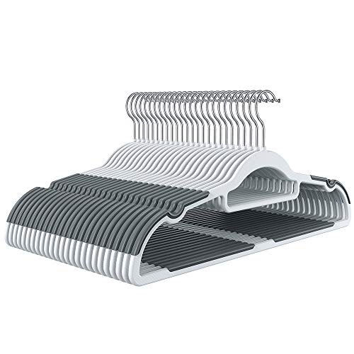 FSUTEG - Perchas de plástico para ropa, 50 unidades, resistentes, para ahorrar espacio, antideslizantes, color gris
