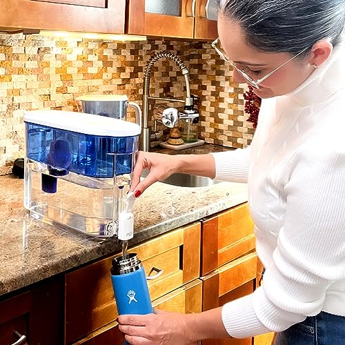 PUR 18 Cup Dispenser with One Pitcher Filter