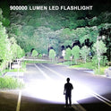 Linterna LED con luz mazorca y paneles solares